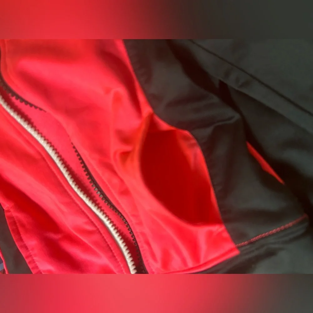 Girls Nike Zippered Jacket - Picture 4 of 6